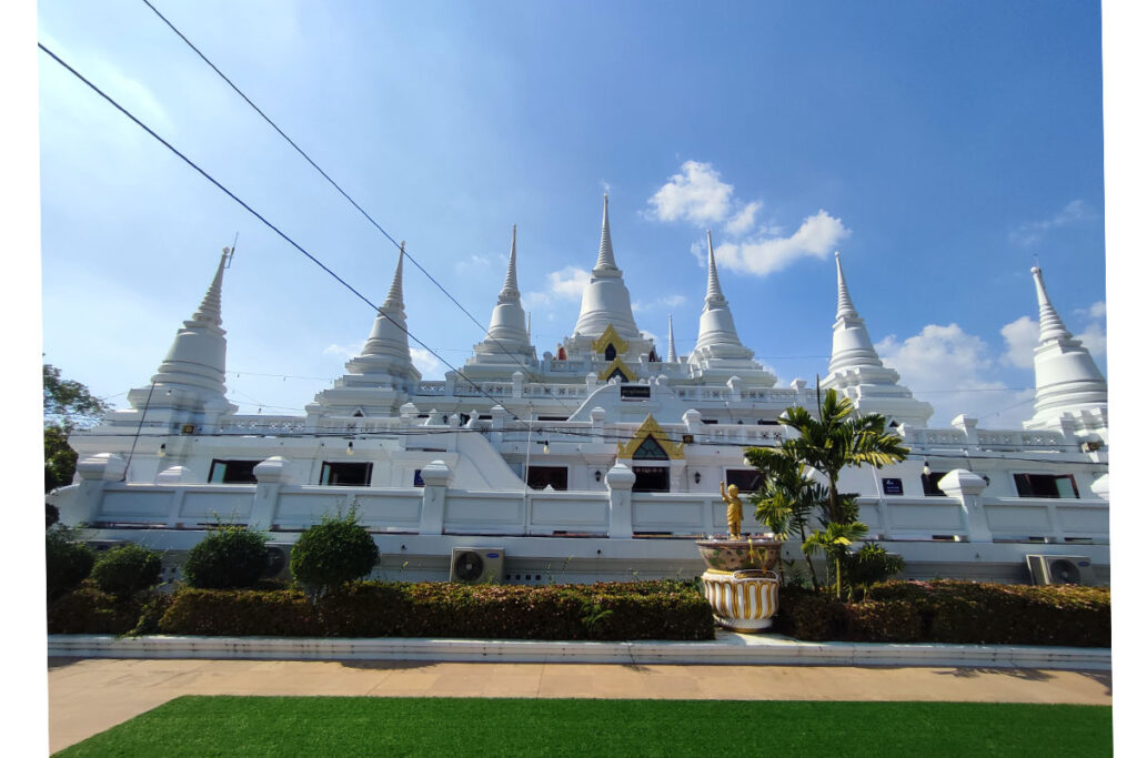 พระธุตังคะเจดีย์ 